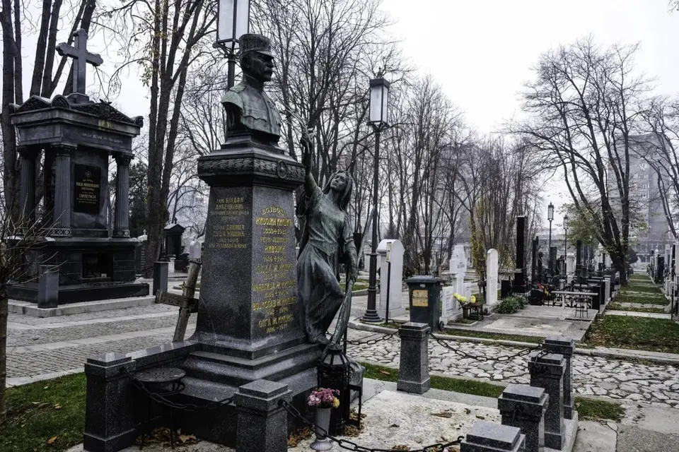 Экскурсия по Новому кладбищу (перемирие в Первой мировой войне), вс, 1 ноября, 11:00