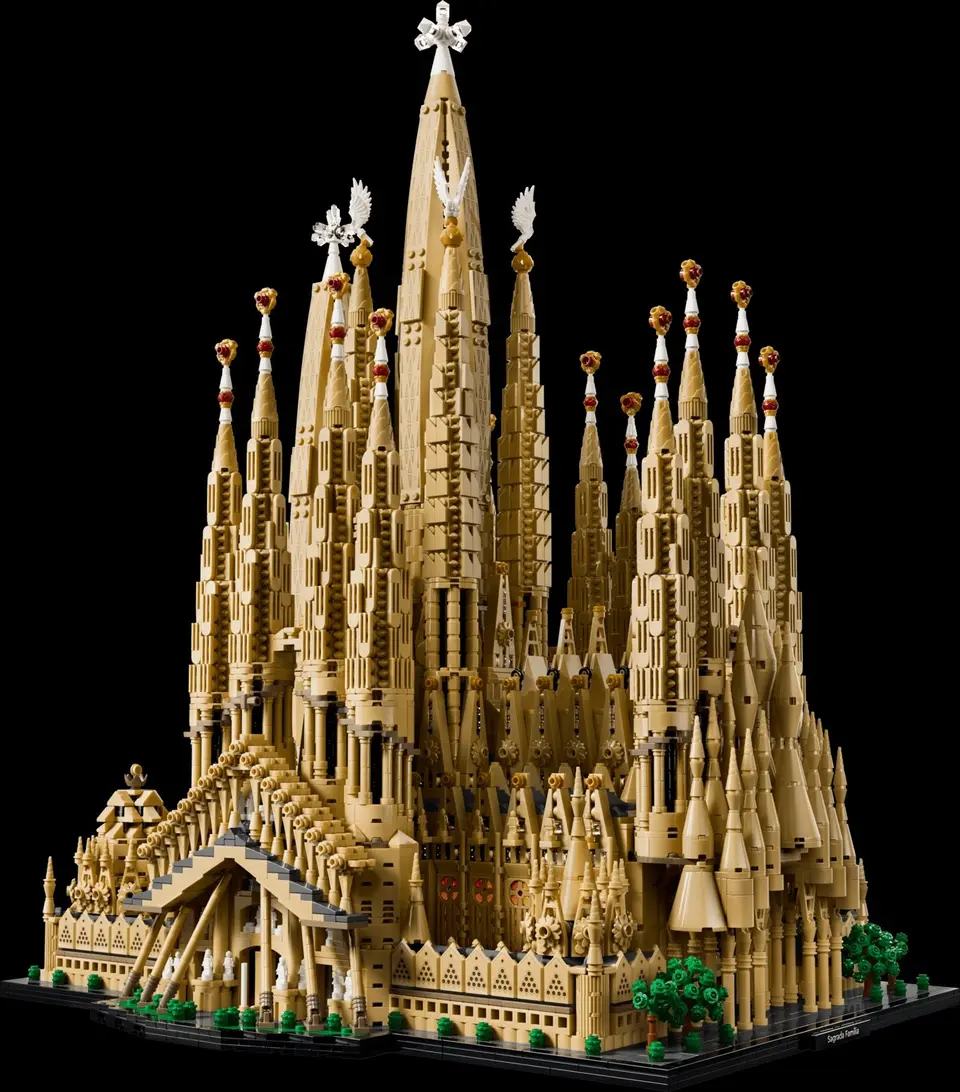 Презентация LEGO-набора Sagrada Família, сб, 31 октября, LEGO Store