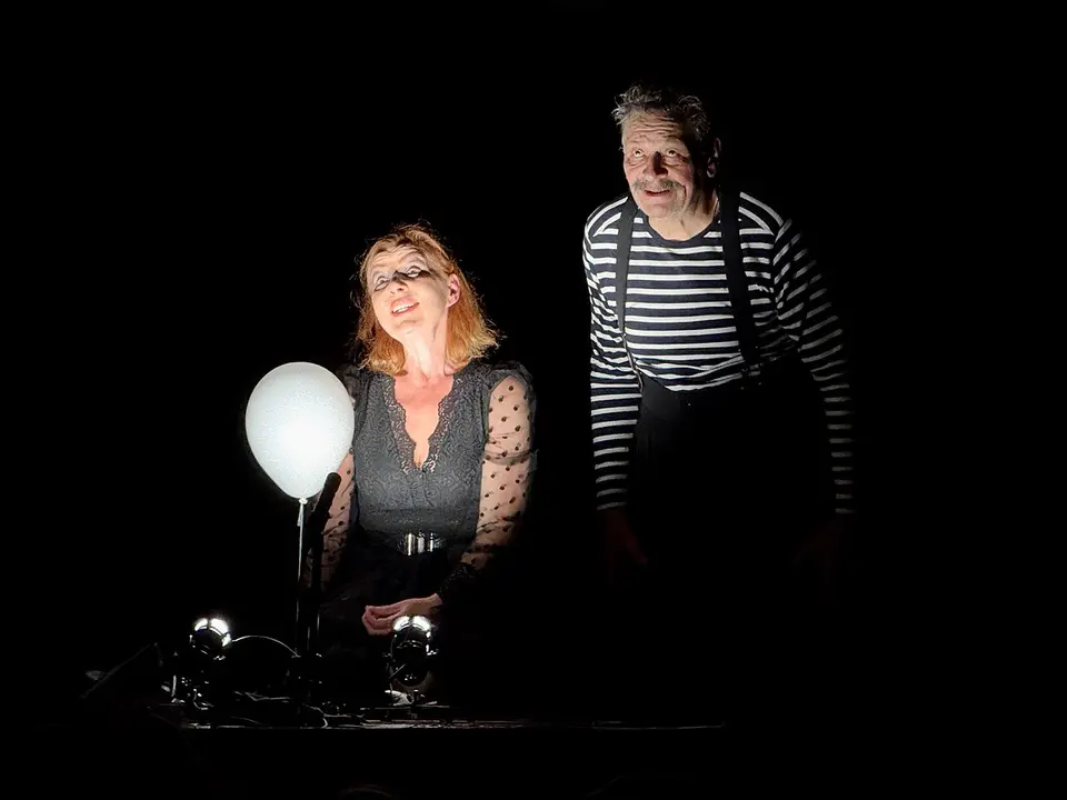 Спектакль «Чёрт знает что!» в Барселоне, пн, 30 ноября, 20:00, Teatre Poliorama